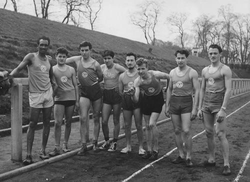 Première équipe masculine de l'Azur Olympique en 1953